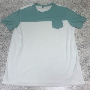 Mens color block Xl t-shirt with pocket